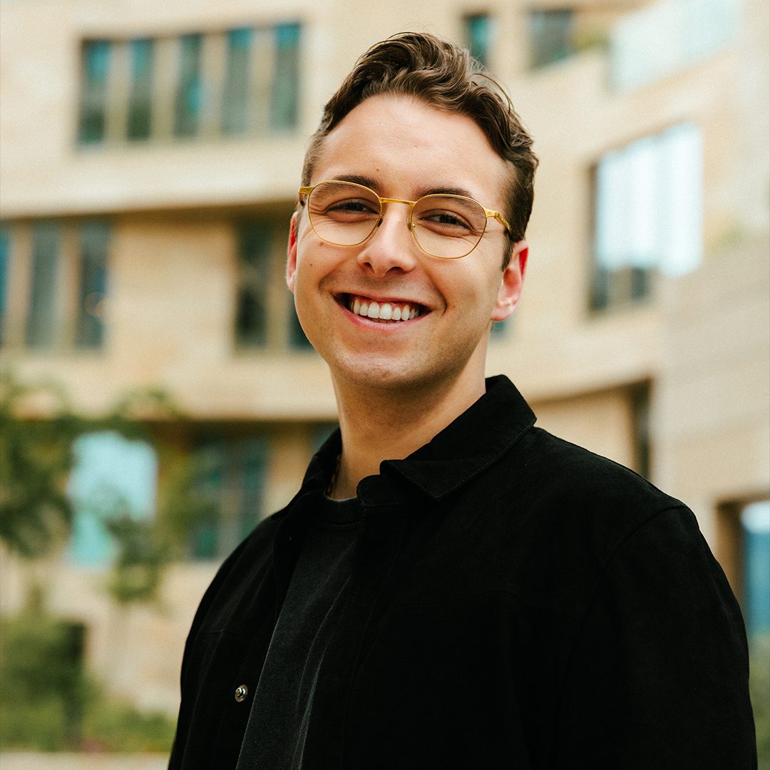 Chris Bauer